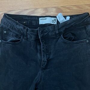 Garage Ripped Jeans Size 9 in Black